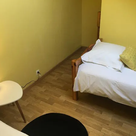 Le Du Tau Bed & Breakfast *